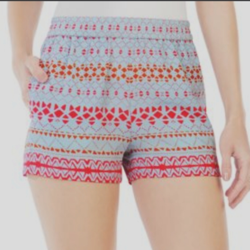 BCBGMAXAZRIA Women's Shorts Size Medium Pull-on Elastic Waist with Pockets BCBG